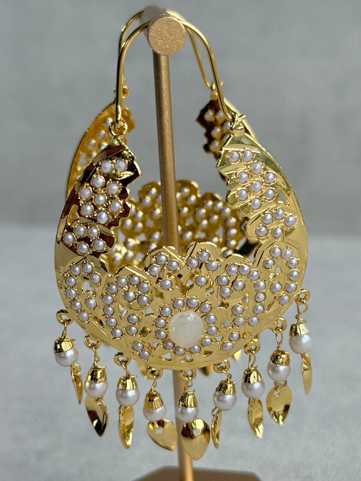 Ayura Designs Nimrat Balis – Ivory Pearls with Pippal Patti & Gold Finish