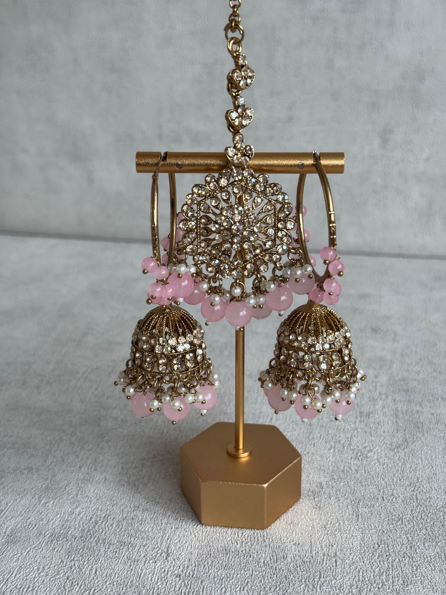 Ayura Designs Dastoor Tikka Set with Balis – Baby Pink Beads, Champagne Stones & Pearls