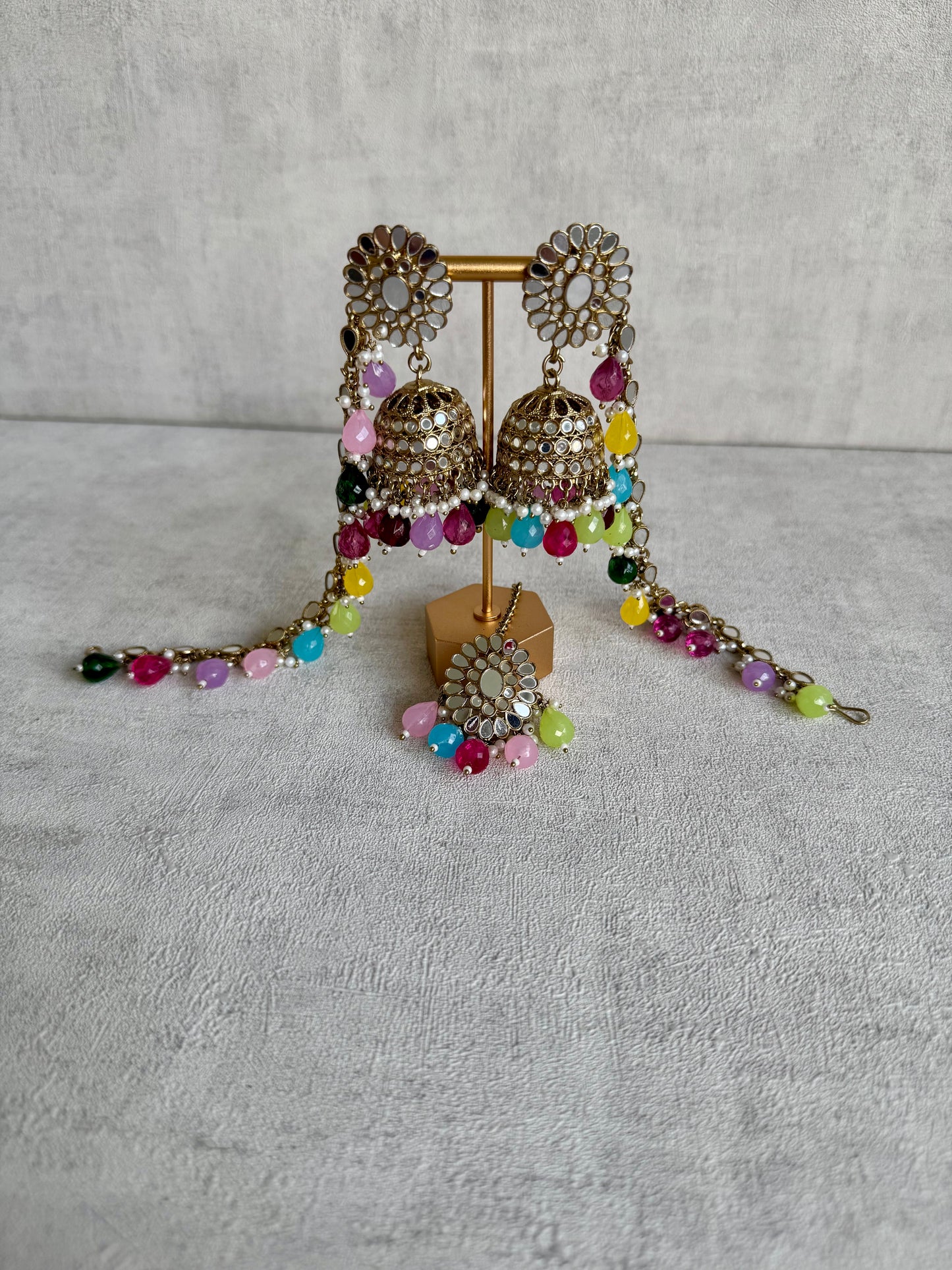 Ayura Designs Fitoor Tikka Set – Mirror Work with Multicolour Beads, Pearl Detailing & Matching Sahare