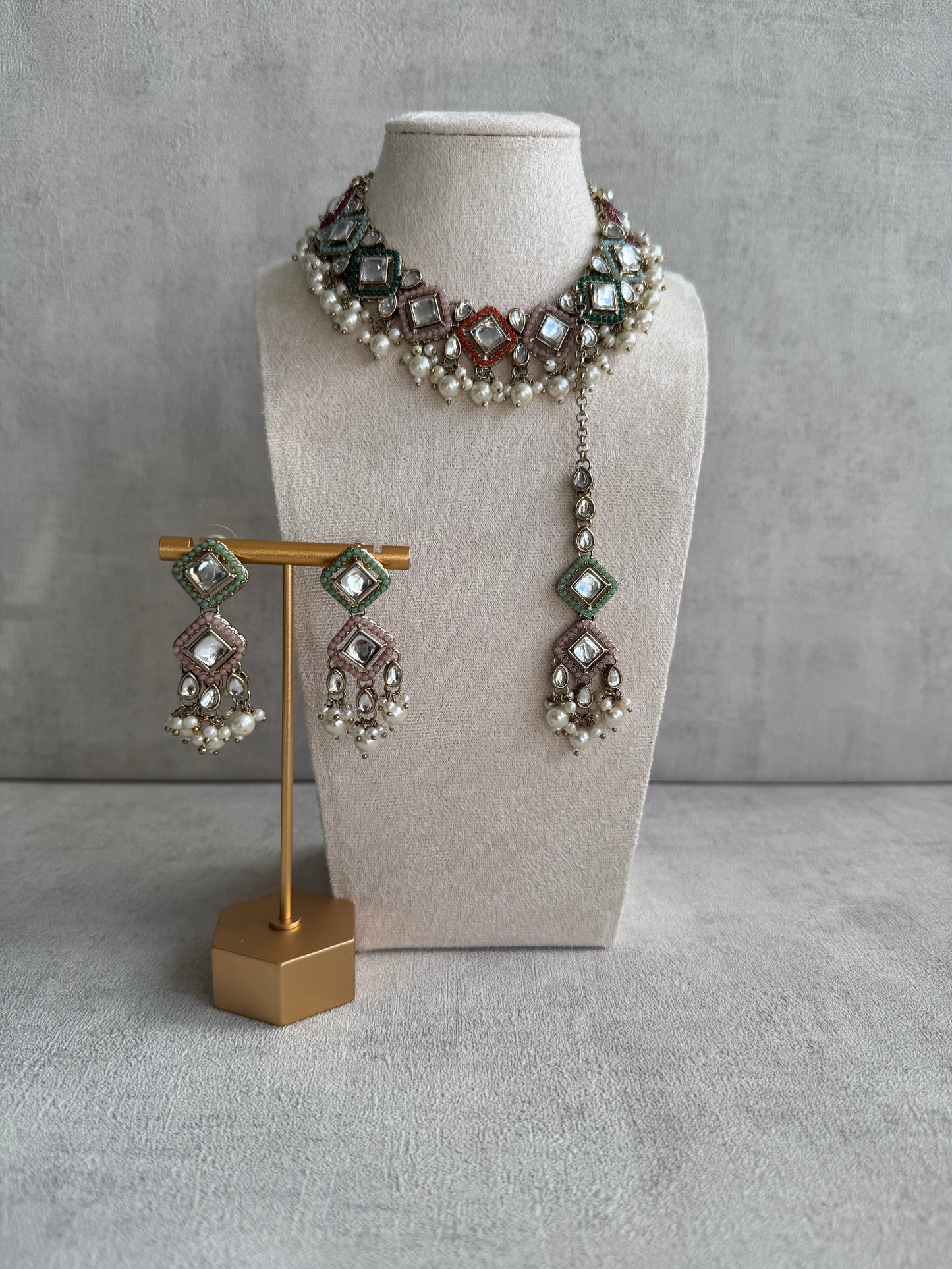 Ayura Designs Talia Set with Earrings & Tikka – Champagne Gold, Kundan & Pearls