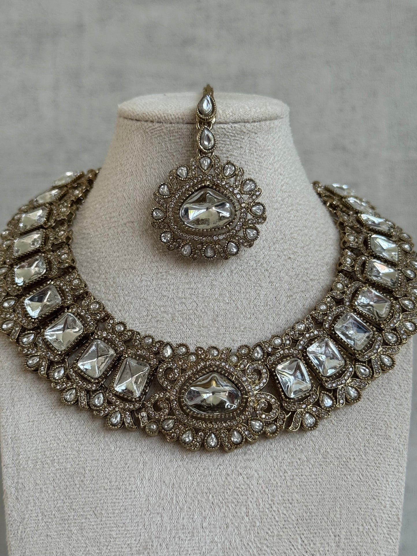 Ayura Designs Riva Set with Necklace, Studs & Tikka – Ruby Red Beads & Mirror-Cut Stones in Antique Gold