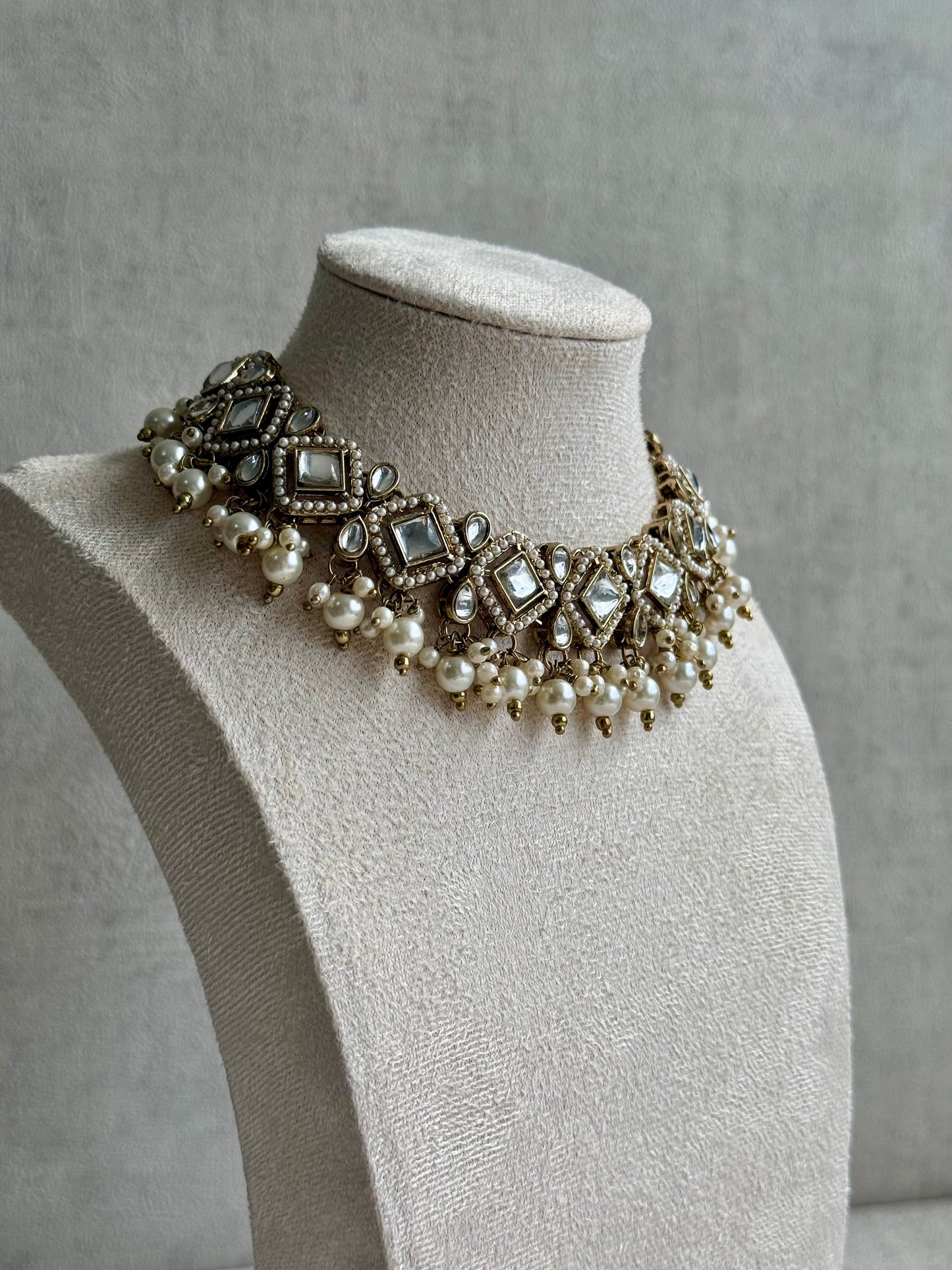 Ayura Designs Talia Set with Earrings & Tikka – Champagne Gold, Kundan & Pearls