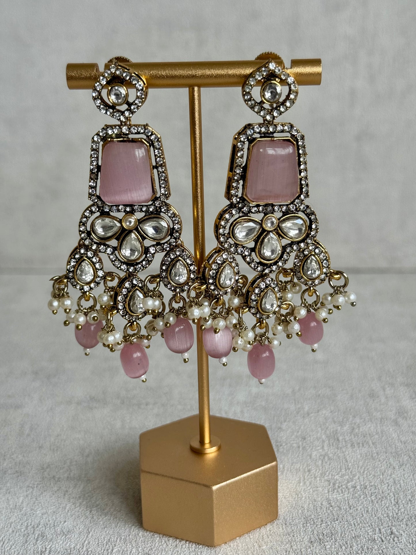Ayura Designs Gulrukh Bridal Set with Necklace, Jhumkis & Tikka – Jadau Kundan Craftsmanship with Mirror-Cut Polki, Blush Rose Stones & Antique Gold Finish