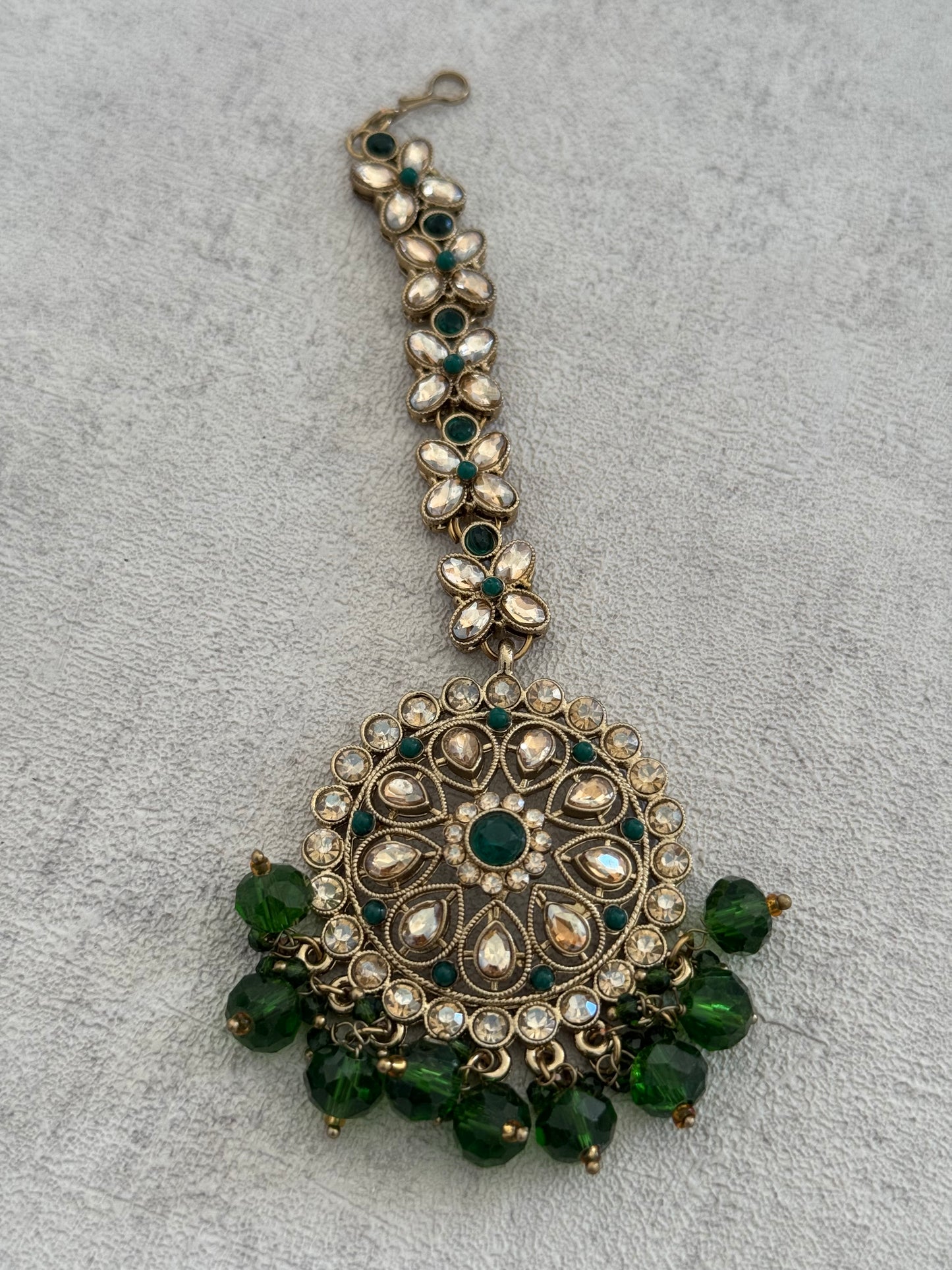 Ayura Designs Hookum Antique Gold Tikka Set – Elegant Earrings & Tikka with Olive Green Bead Accents