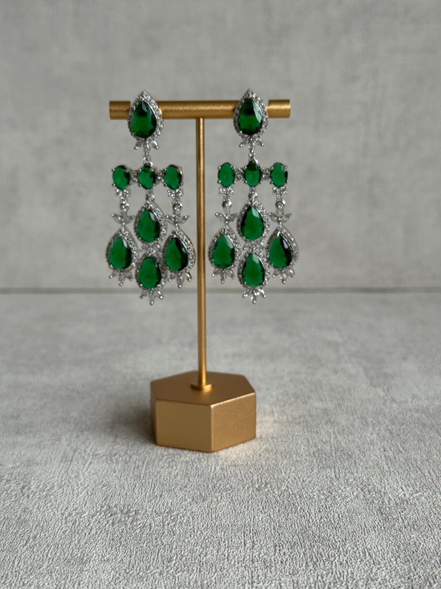 Ayura Designs Zarmina Necklace Set with Earrings – Emerald Green Teardrop Stones, Diamond-Cut Crystals & Rhodium Finish