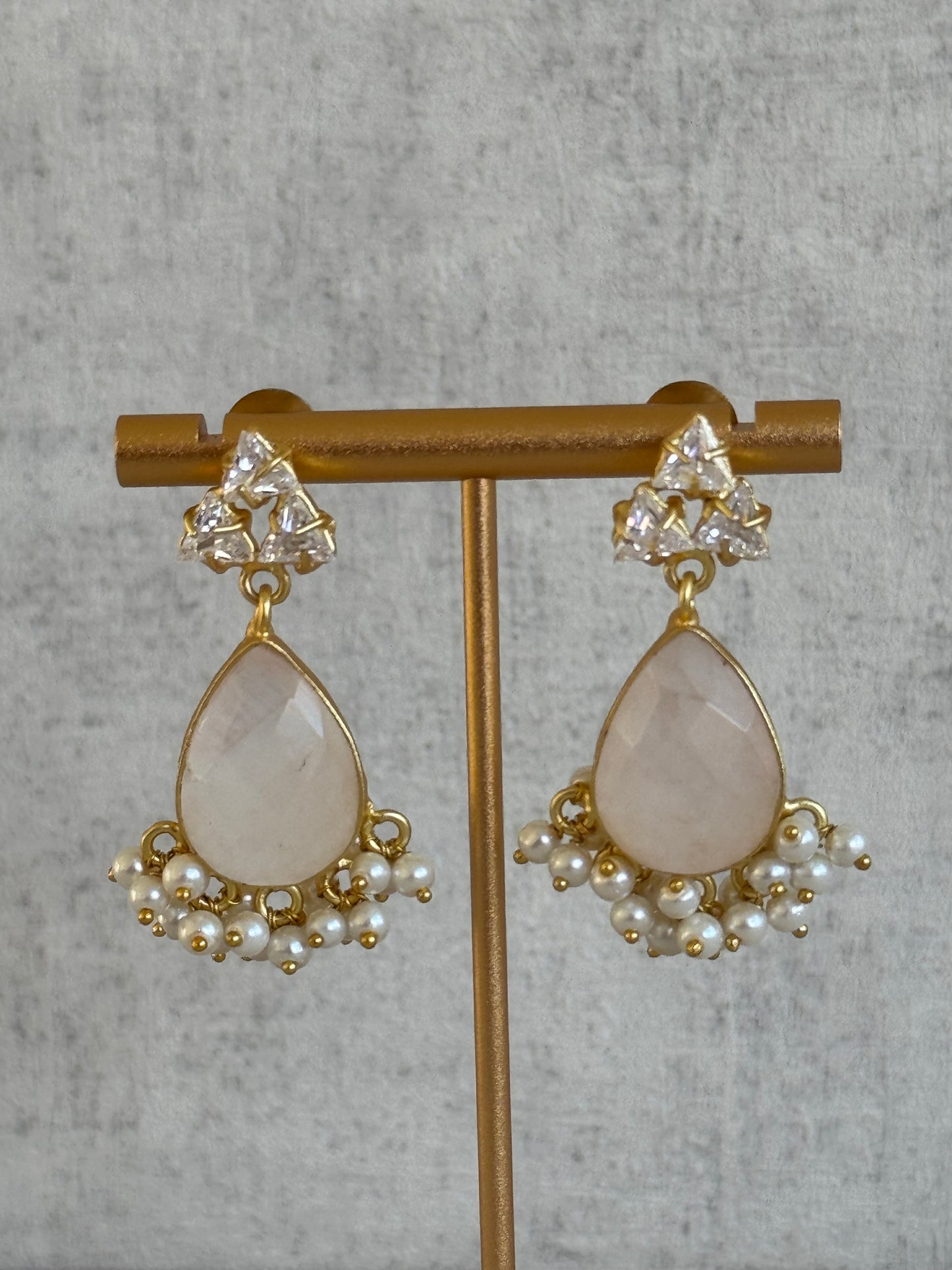 Ayura Designs Rosa Set with Tikka & Earrings – Rose Quartz, Crystals & Pearls
