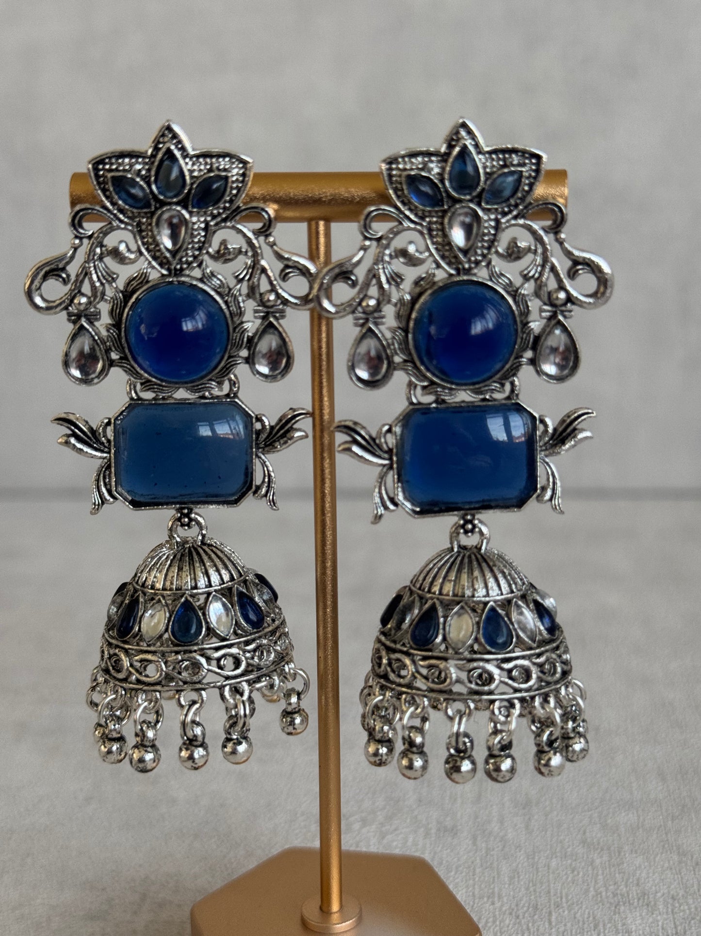 Ayura Designs Noorani Earrings – Oxidised Silver with Lajwardi Blue Stones, Kundan Detailing & Enamelled Jhumkis