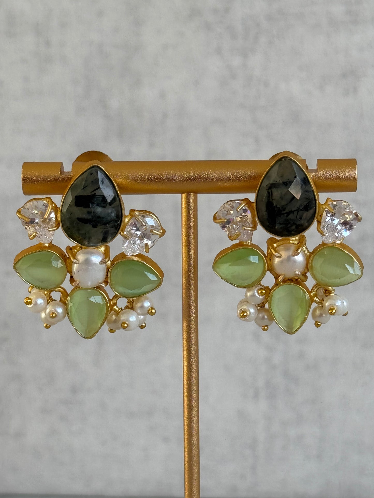 Ayura Designs Zaria Set with Tikka & Earrings – Prehnite, Dark Quartz, Pearls & Crystals