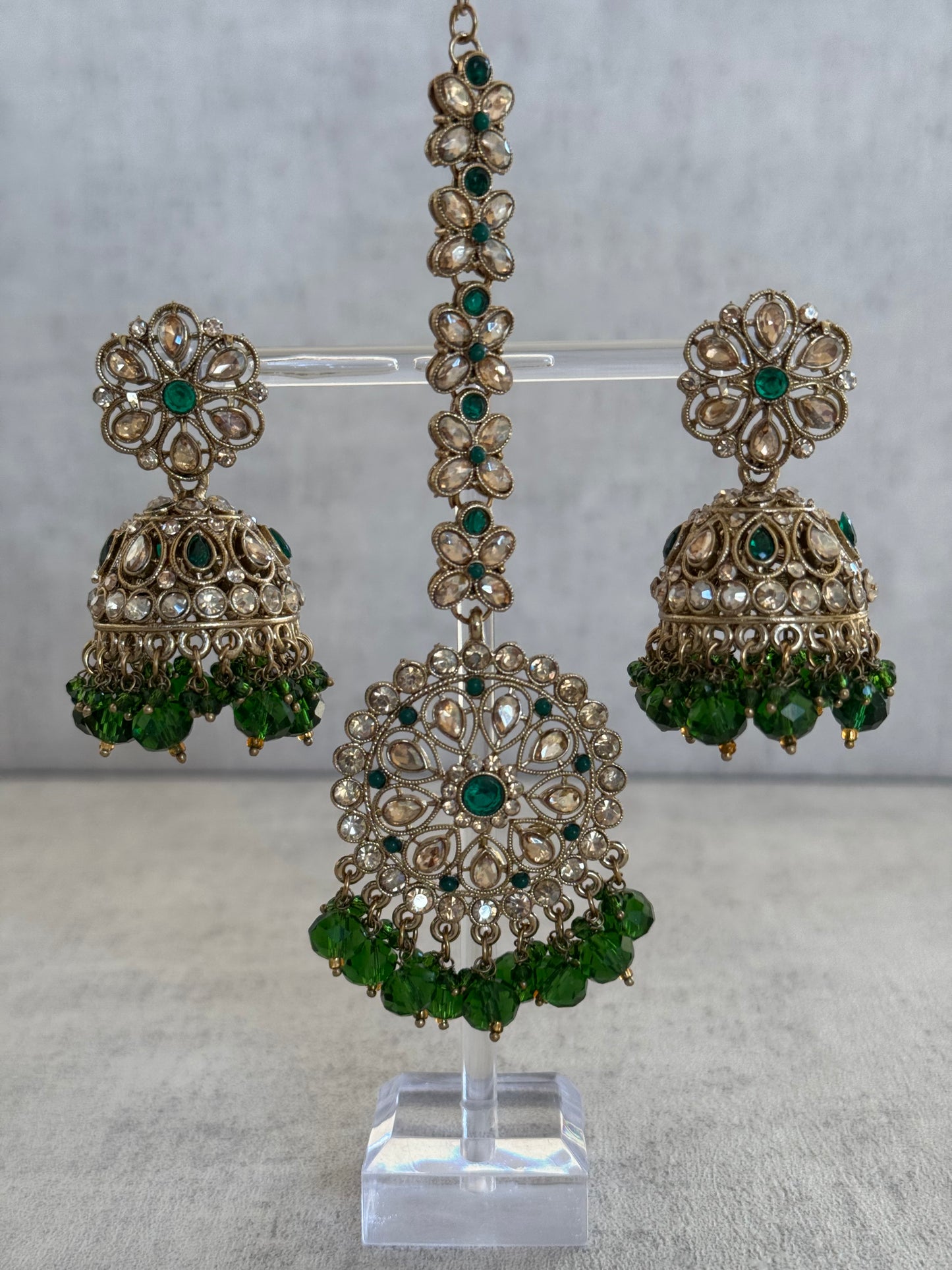 Ayura Designs Hookum Antique Gold Tikka Set – Elegant Earrings & Tikka with Olive Green Bead Accents