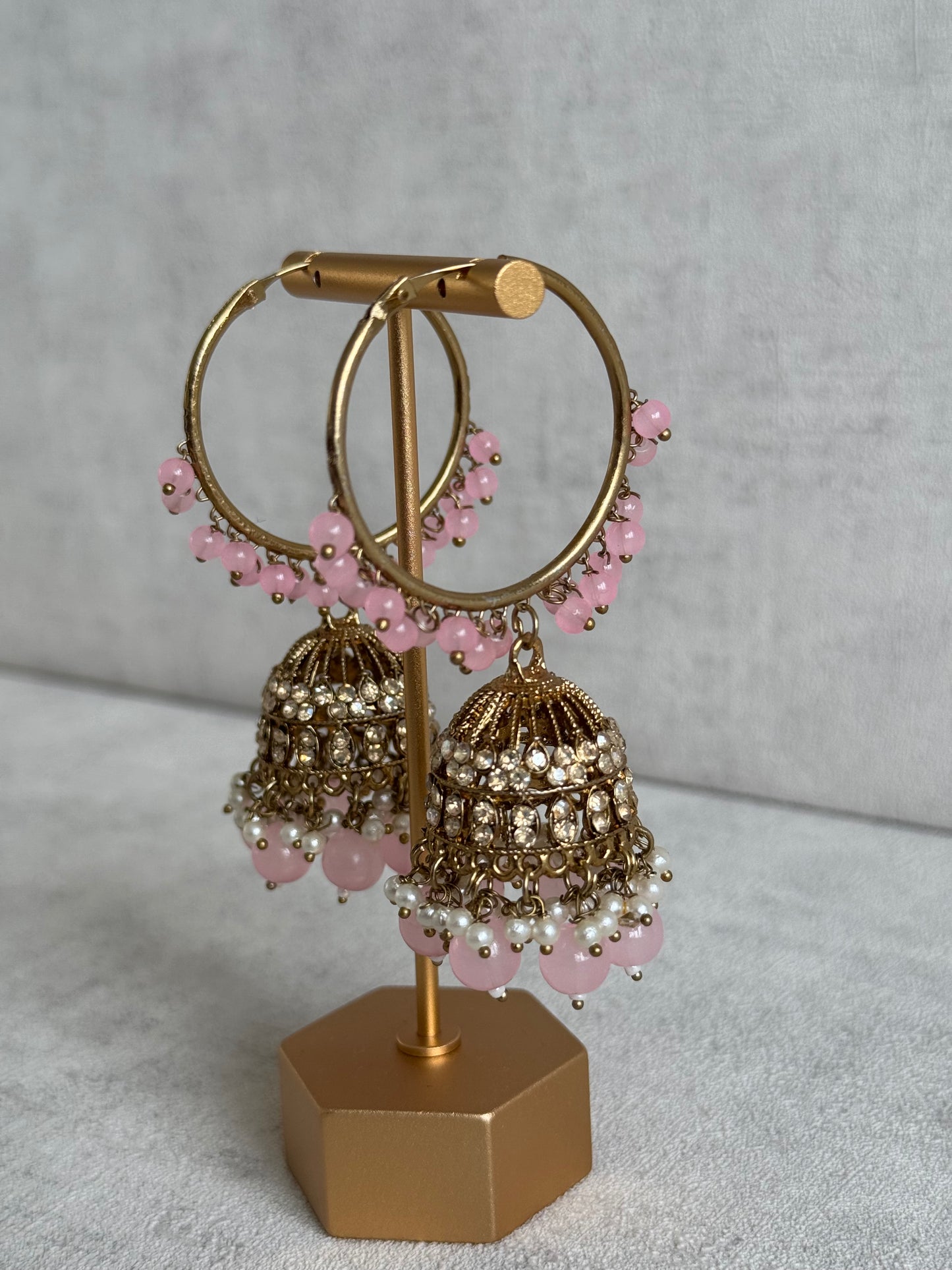 Ayura Designs Dastoor Tikka Set with Balis – Baby Pink Beads, Champagne Stones & Pearls