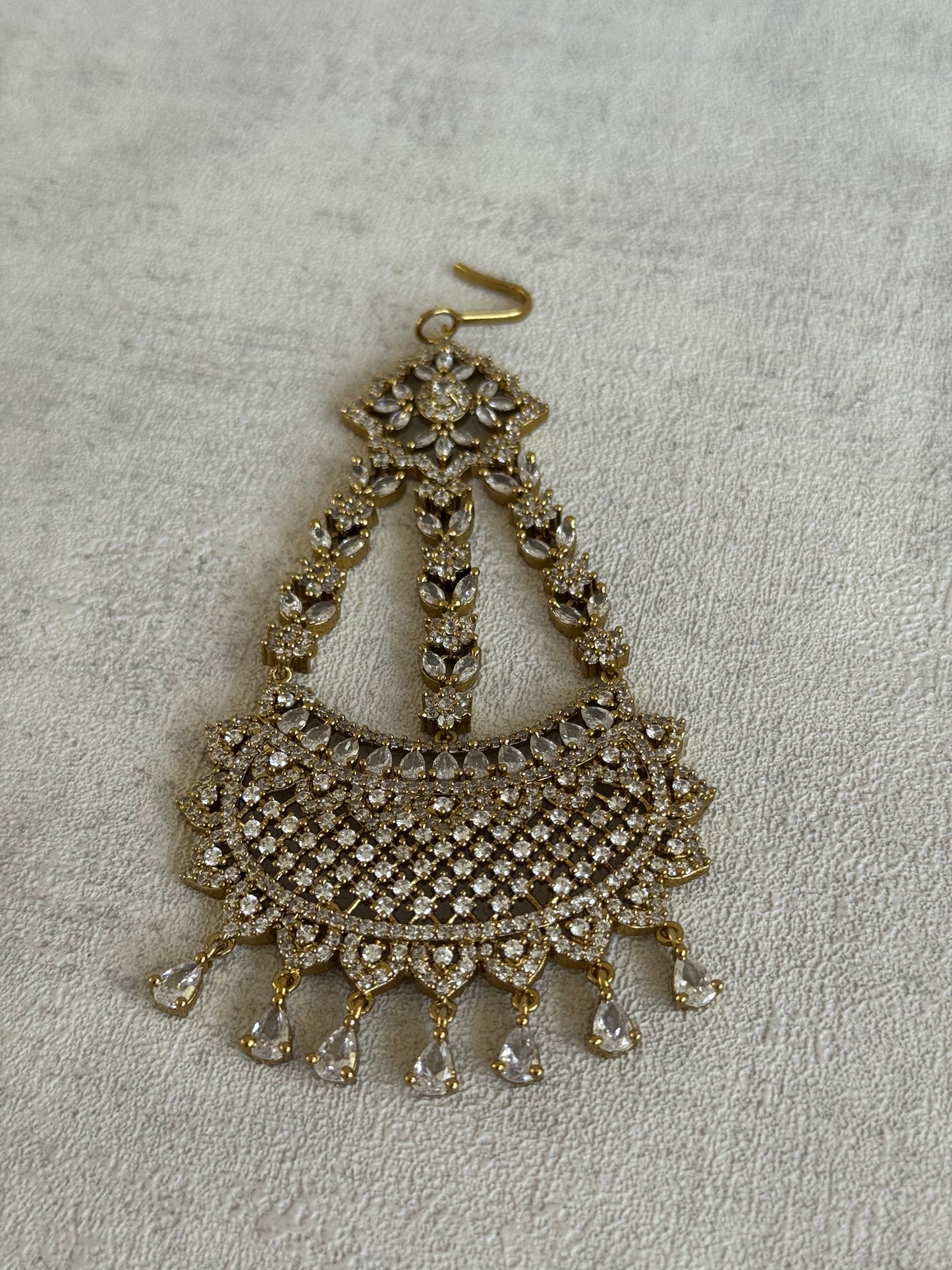 Ayura Designs Aya Jhoomar Passa – Mirror-Cut Stones with Antique Gold Detailing & Floral Motifs