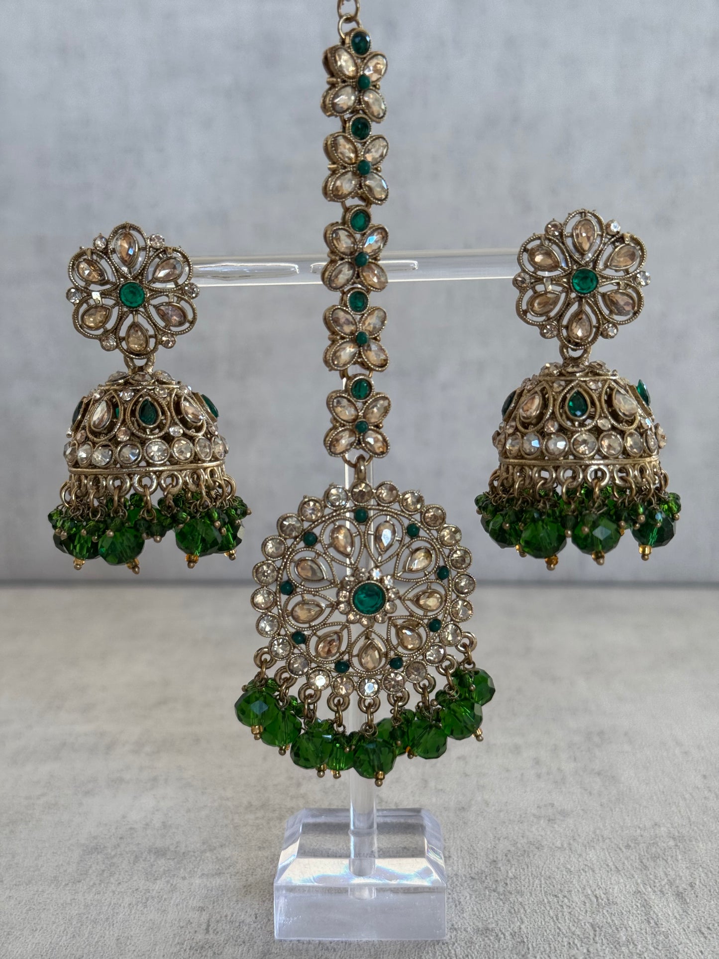 Ayura Designs Hookum Antique Gold Tikka Set – Elegant Earrings & Tikka with Olive Green Bead Accents