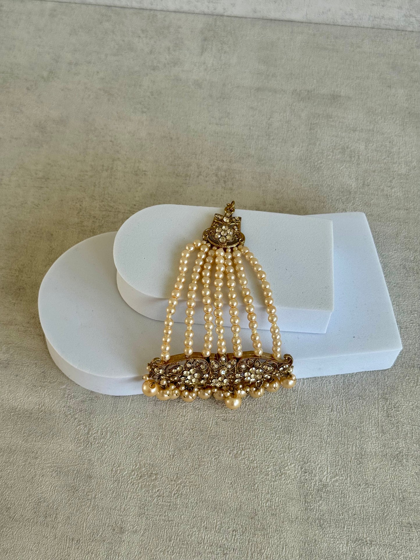 Ayura Designs Sim Jhoomar – Antique Gold Bridal Hair Accessory with Pearls & Champagne Stones