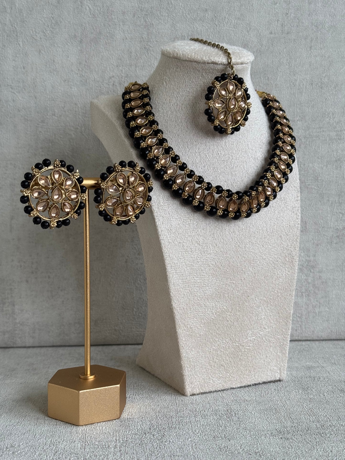 Ayura Designs Hala Set with Tikka & Studs – Midnight Black Beads & Champagne Kundan