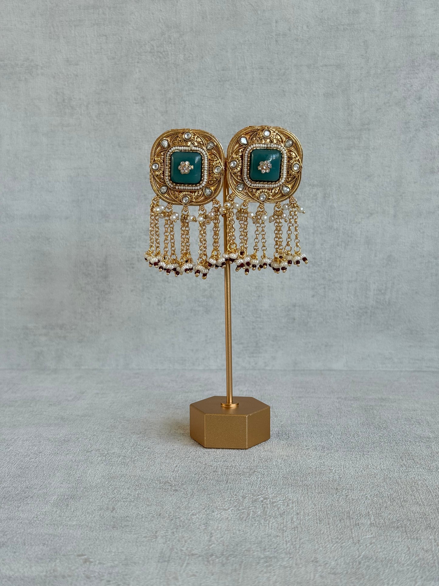 Ayura Designs Gunjal Earrings – Sage Green Chain Drop Studs with Kundan & Bead Detailing