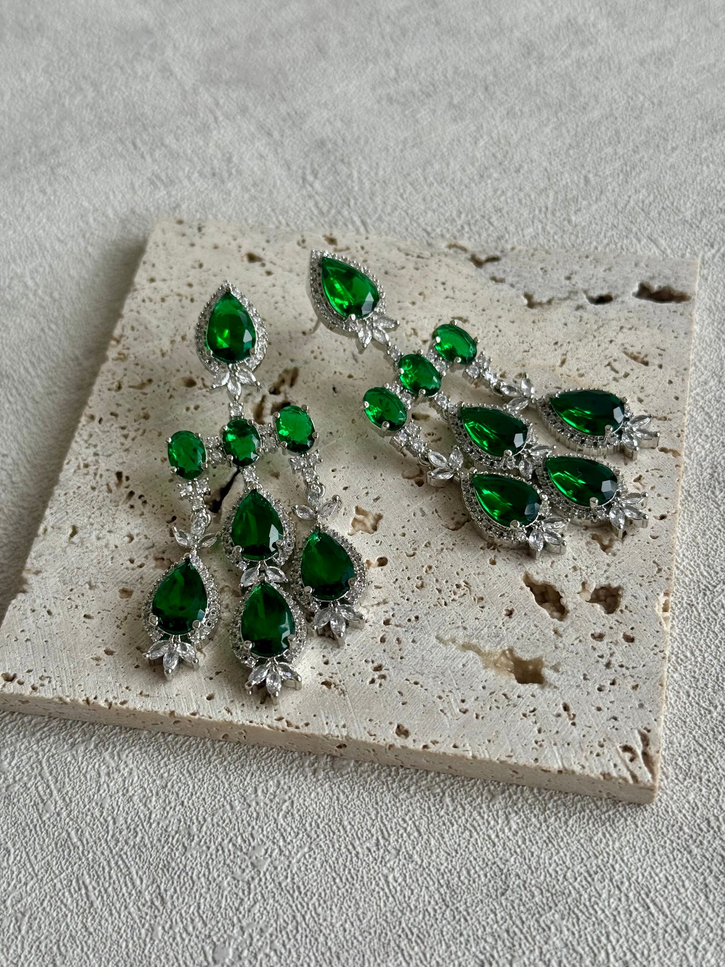 Ayura Designs Zarmina Necklace Set with Earrings – Emerald Green Teardrop Stones, Diamond-Cut Crystals & Rhodium Finish