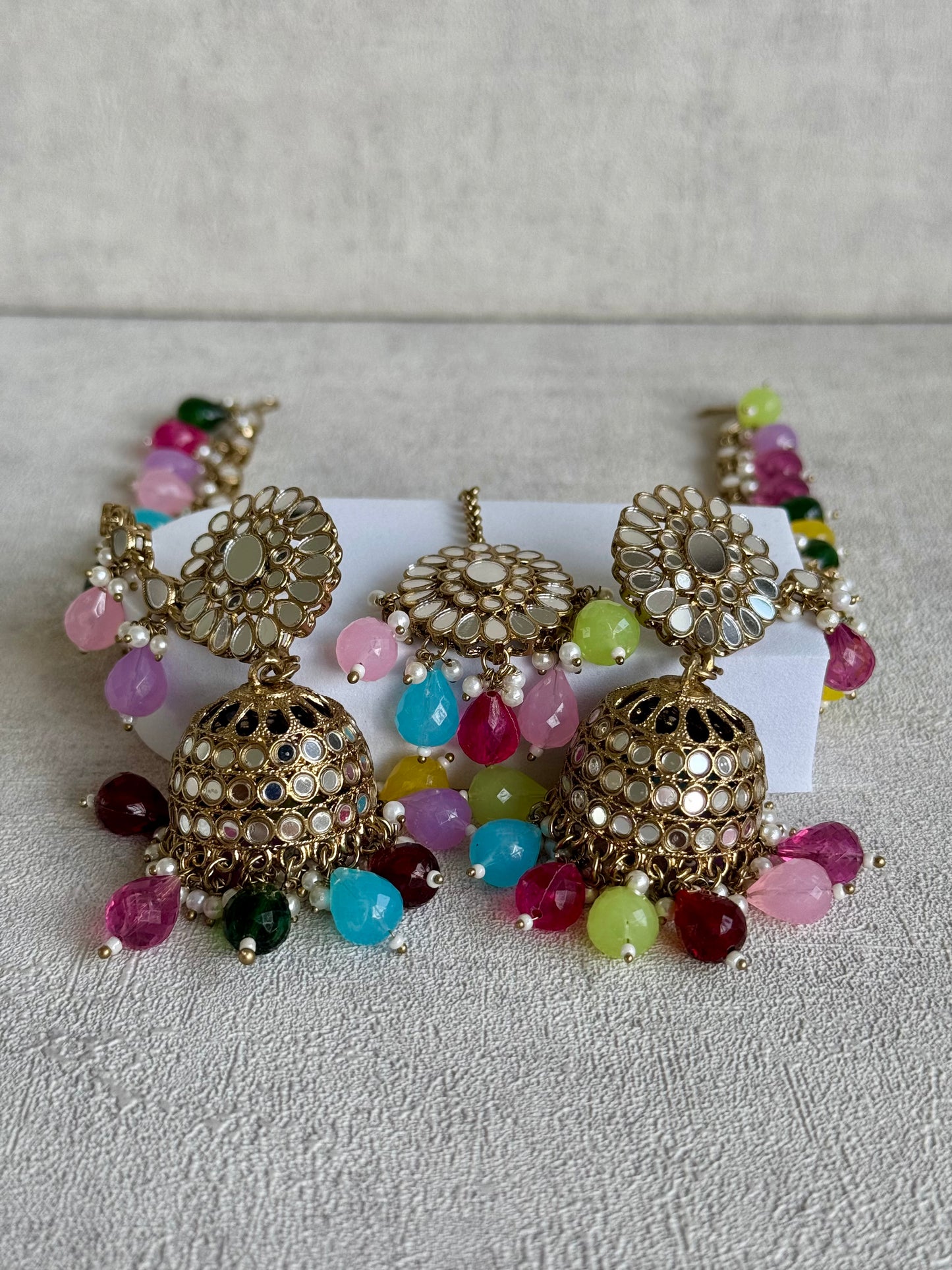 Ayura Designs Fitoor Tikka Set – Mirror Work with Multicolour Beads, Pearl Detailing & Matching Sahare
