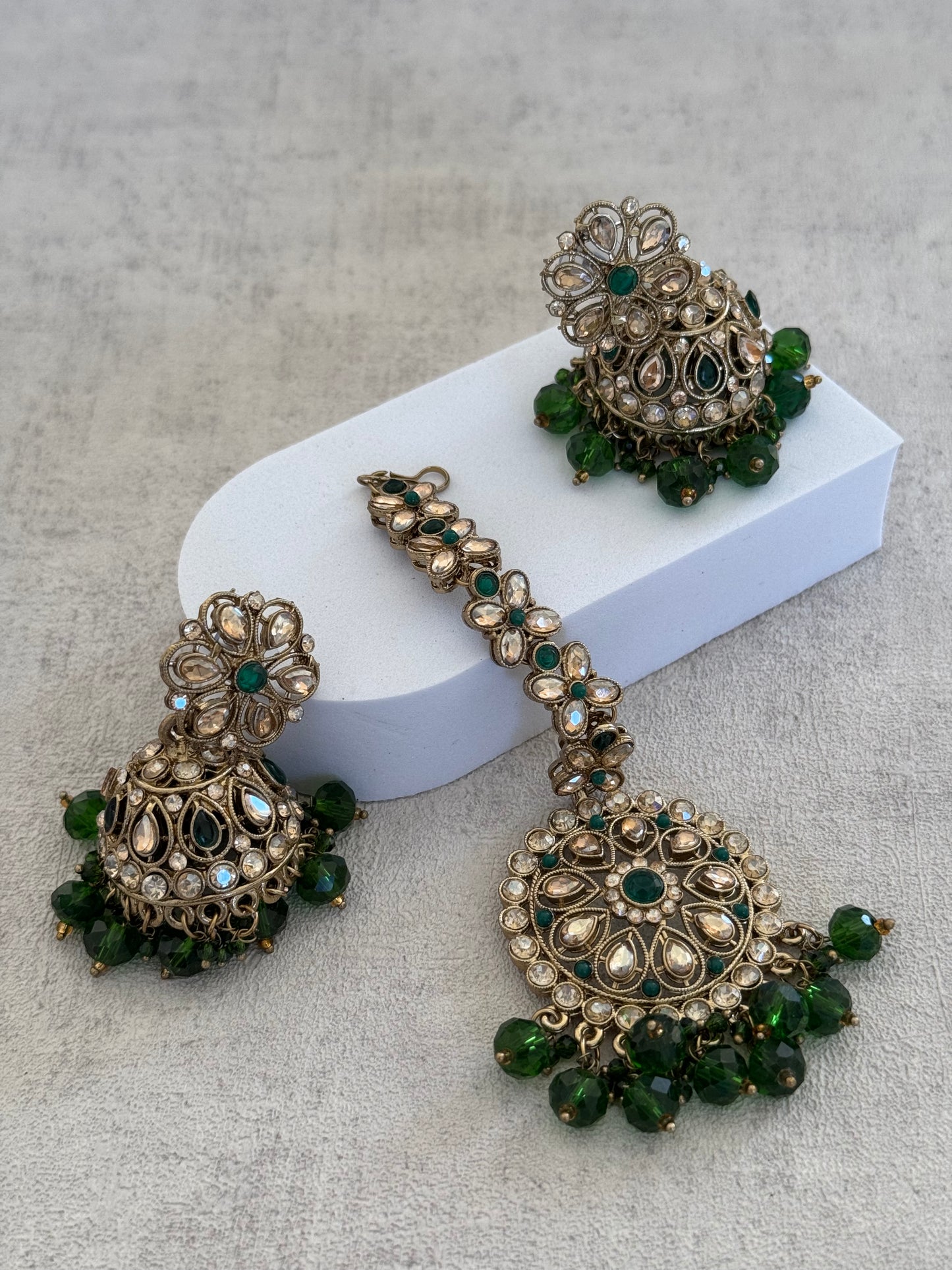 Ayura Designs Hookum Antique Gold Tikka Set – Elegant Earrings & Tikka with Olive Green Bead Accents