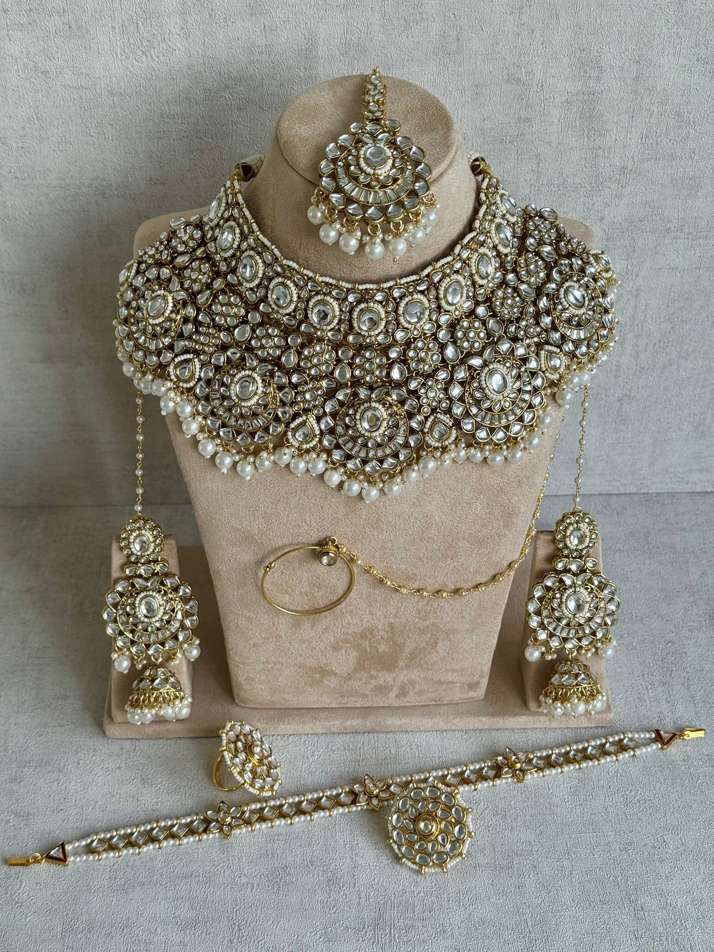 Ayura Designs Meherbano Bridal Set with Necklace, Jhumkis, Tikka, Nath, Ring & Sheeshphool – Jadau Kundan Craftsmanship with Mirror-Cut Polki, Emerald Green Stones & Antique Gold Finish