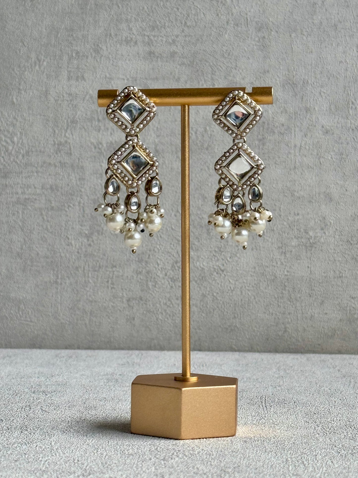 Ayura Designs Talia Set with Earrings & Tikka – Champagne Gold, Kundan & Pearls