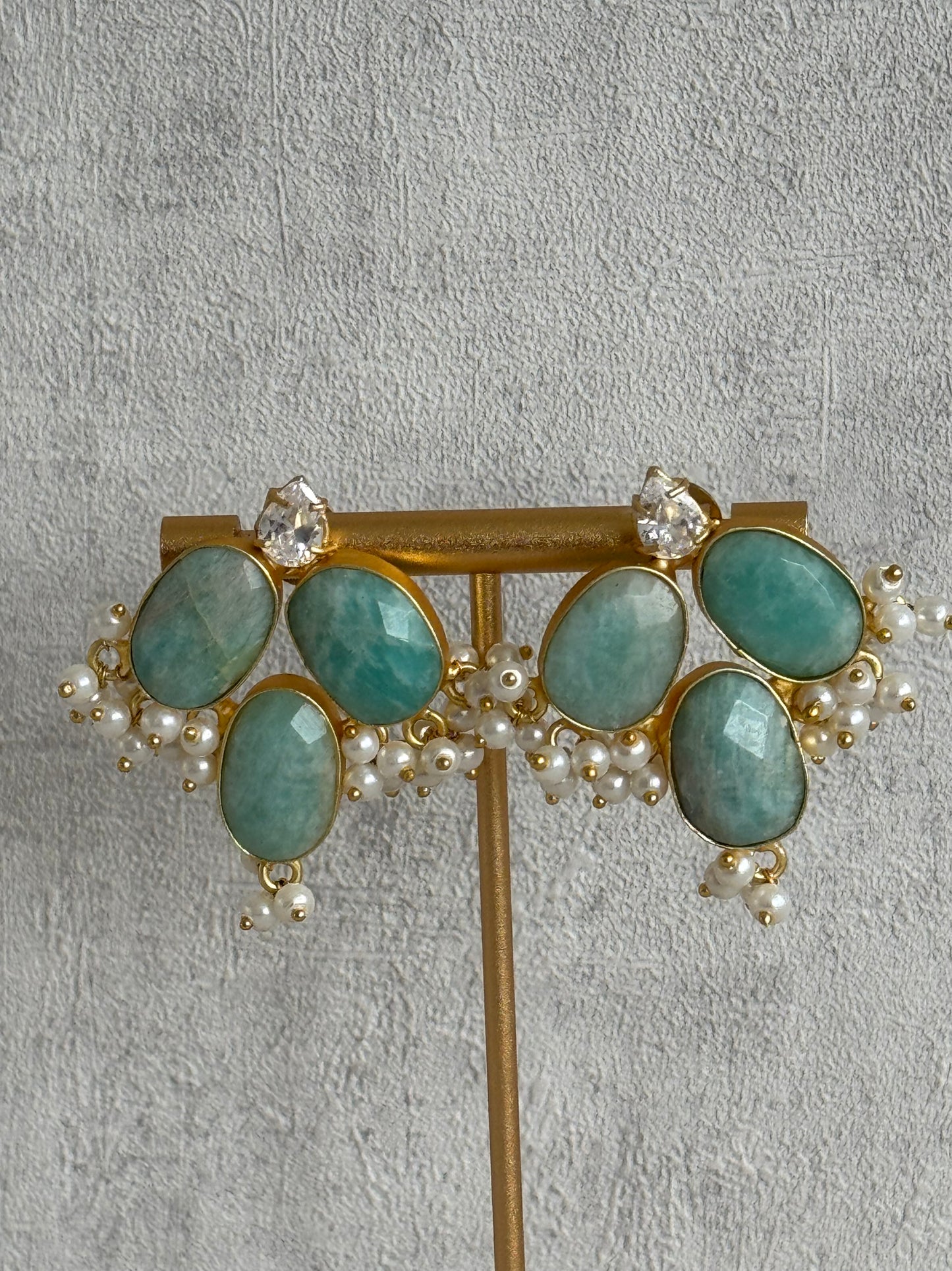 Ayura Designs Anahita Set with Tikka & Earrings – Amazonite, Crystals & Pearls