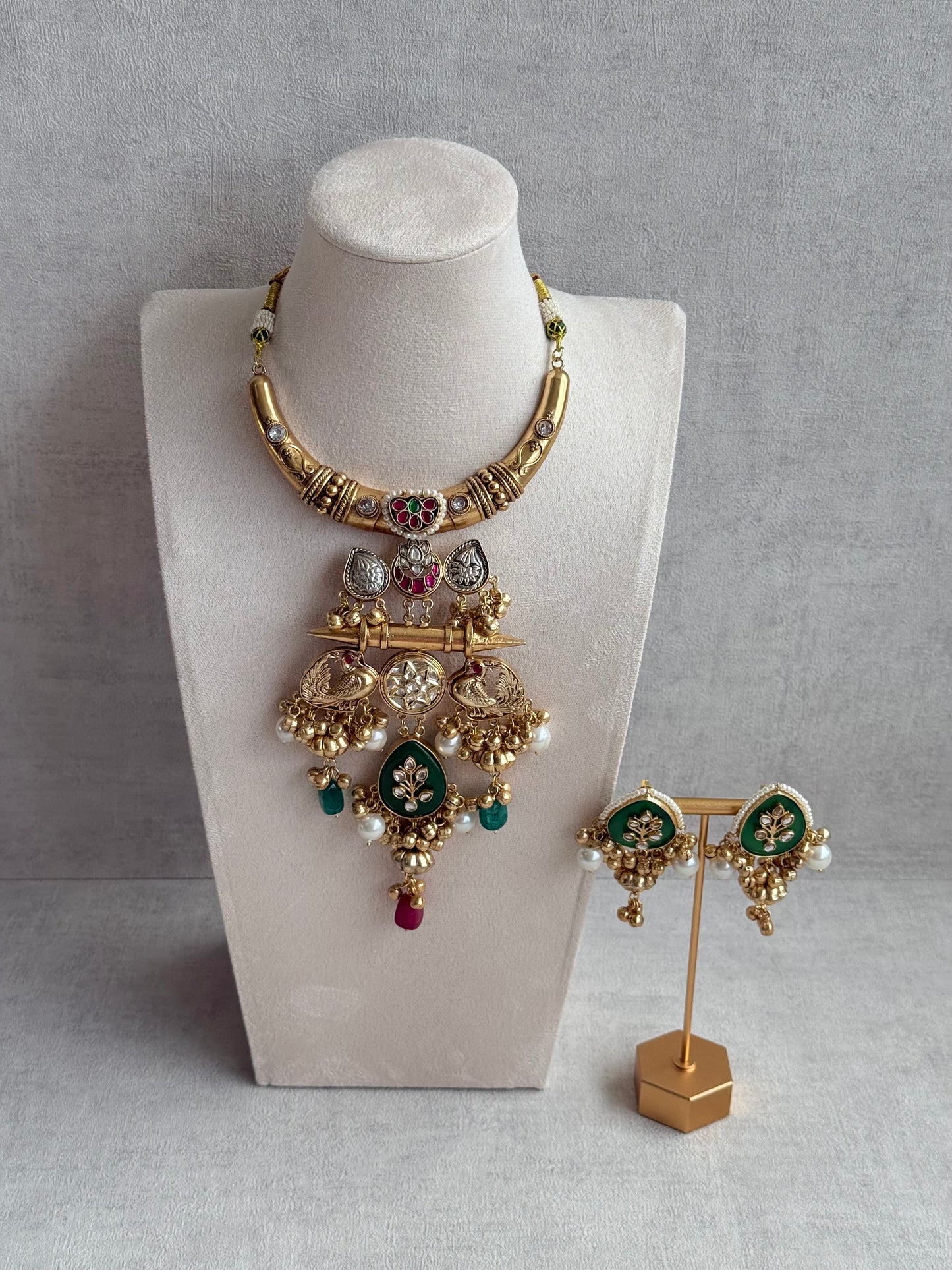 Ayura Designs Zaqsh Collar Necklace Set with Earrings – Antique Gold Peacock Pendant with Emerald Green Stones & Pearl Detailing