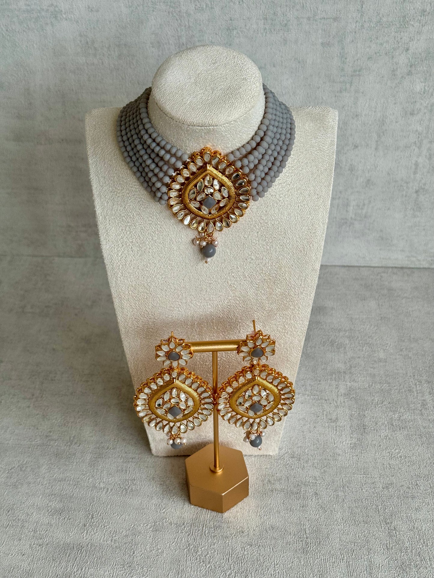 Ayura Designs Baani Kundan Choker with Earrings – Slate Grey Stones & Pearl Detailing
