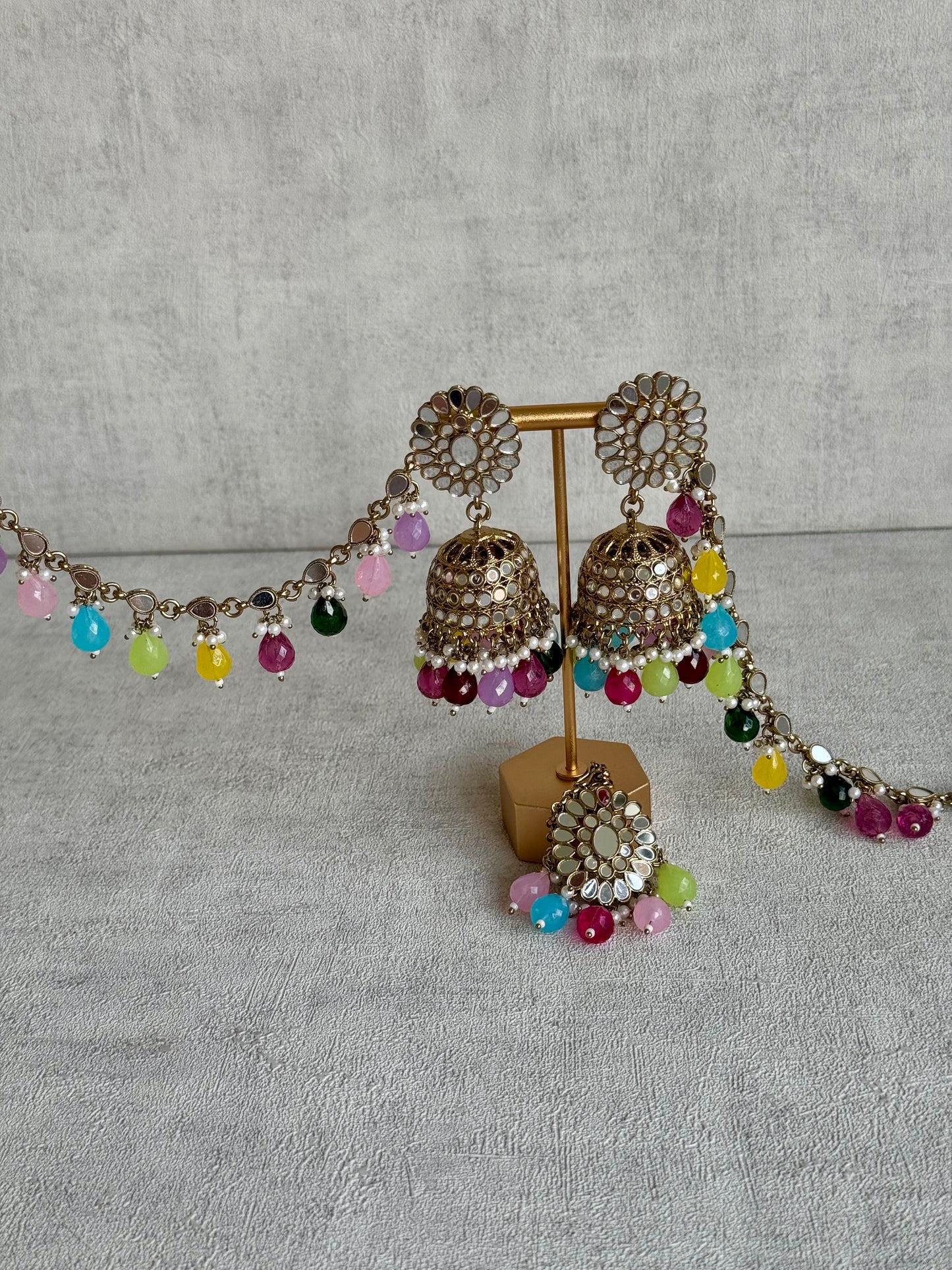 Ayura Designs Fitoor Tikka Set – Mirror Work with Multicolour Beads, Pearl Detailing & Matching Sahare