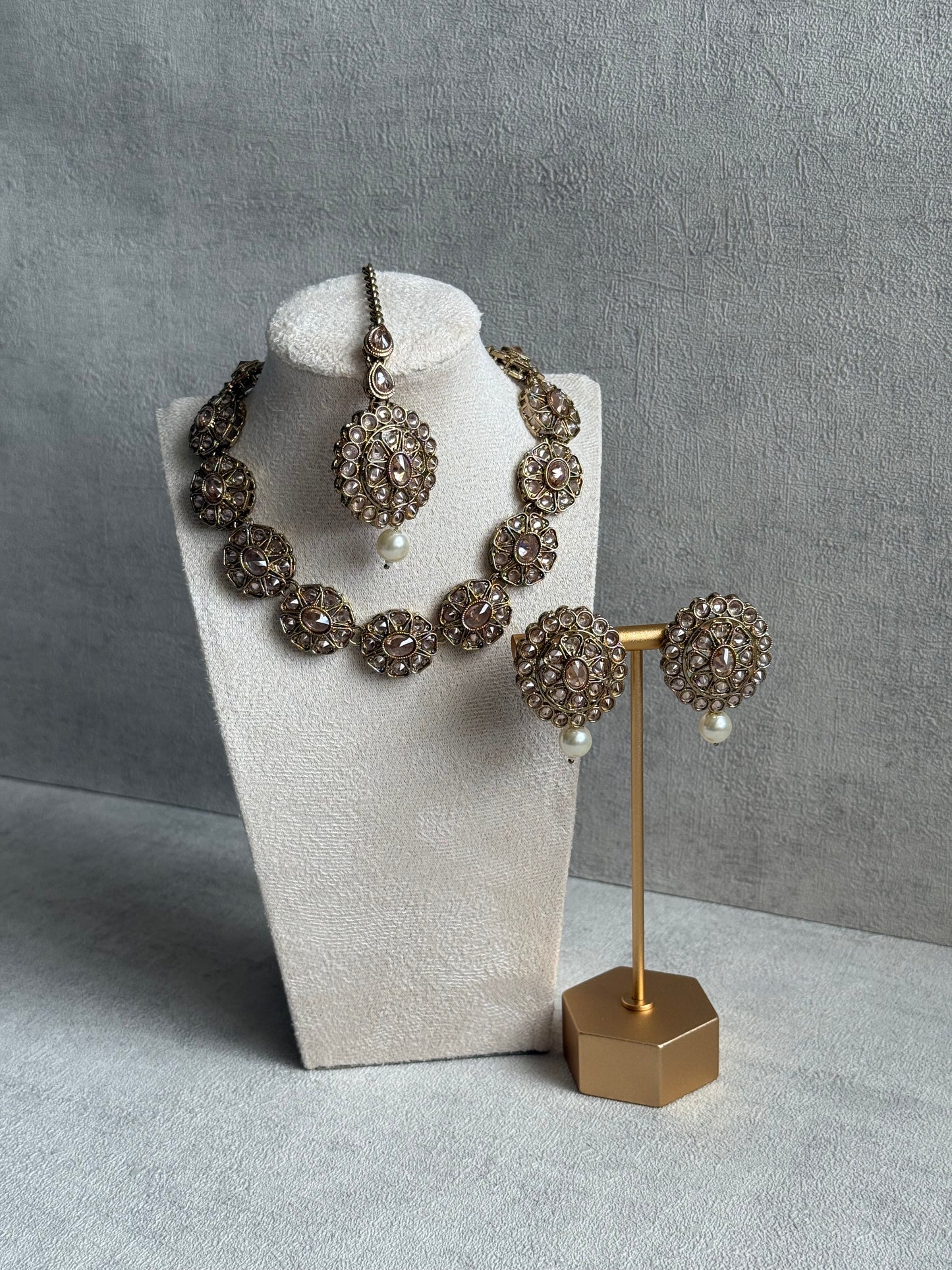 Ayura Designs Sania Set with Necklace, Earrings & Tikka – Champagne Kundan Stones & Antique Gold Finish