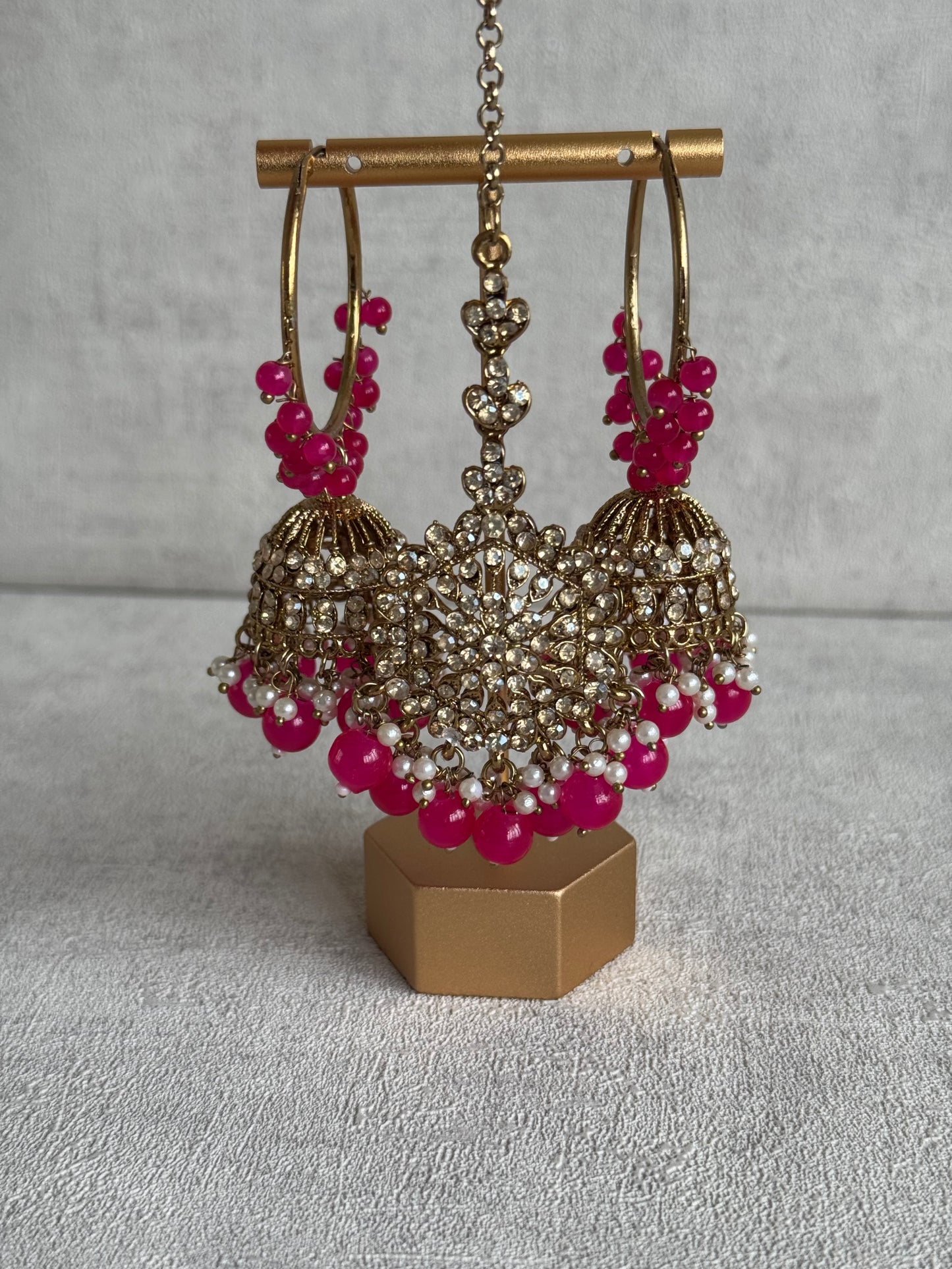 Ayura Designs Dastoor Tikka Set with Balis – Fuchsia Beads, Champagne Stones & Pearls