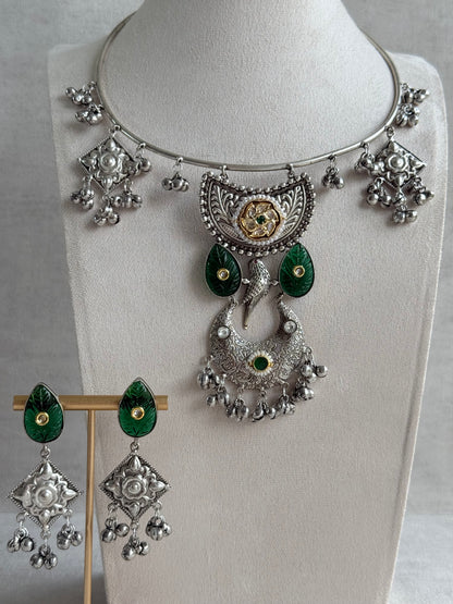 Ayura Designs Jiyana Collar Necklace Set – Emerald Green Carved Teardrop Stones & Oxidised Silver Finish