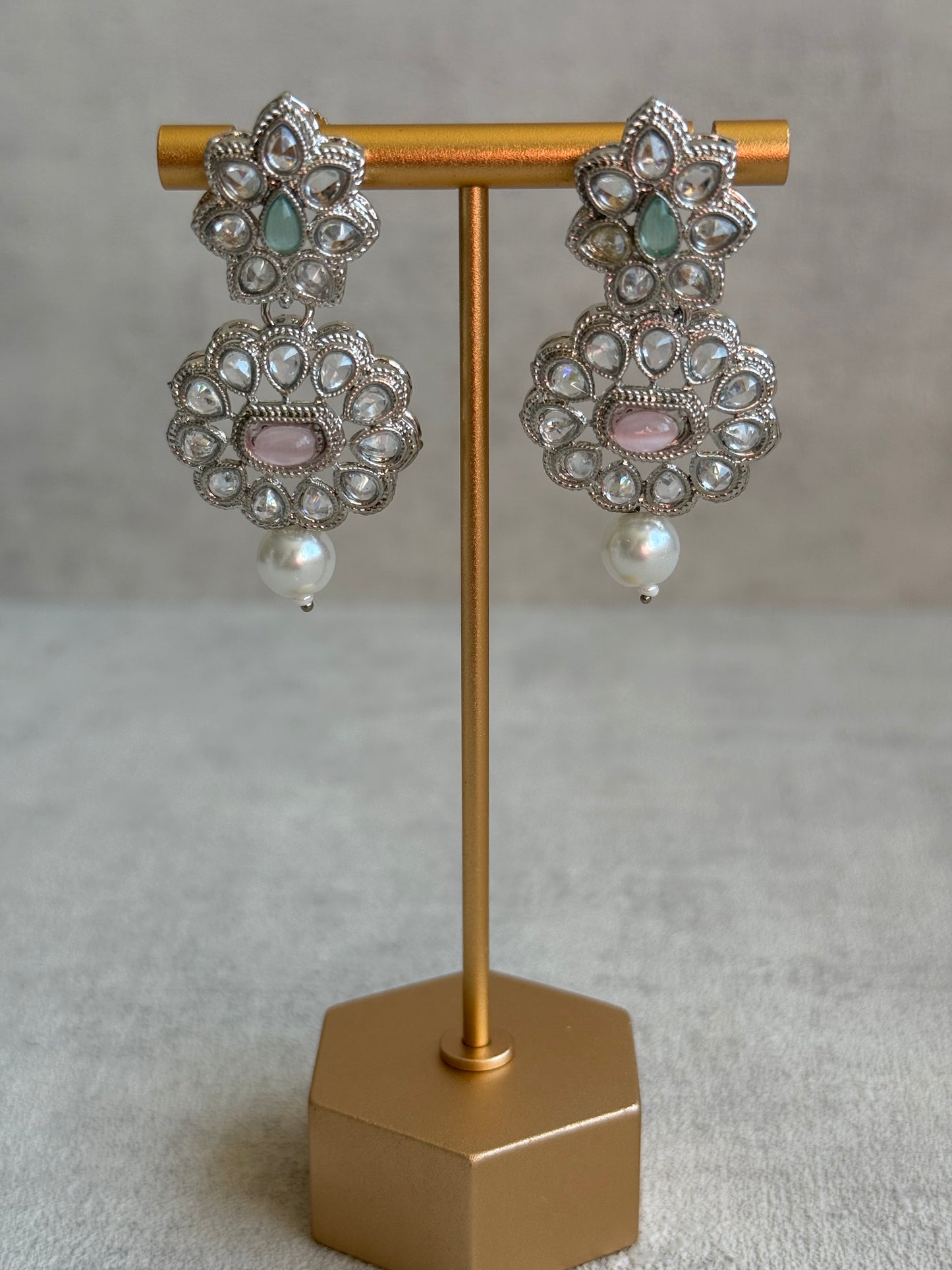 Ayura Designs Sumbul Set with Necklace, Earrings & Tikka – Mint & Blush Stones, Mirror-Cut Accents & Pearl Drops