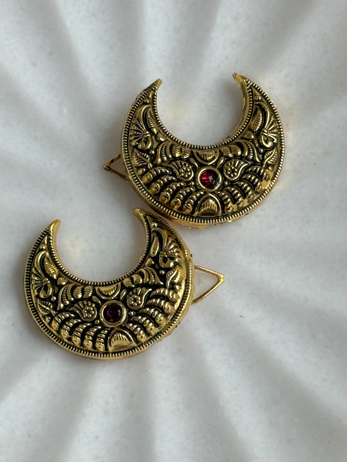 Ayura Designs Jivani Hair Pins – Ornate Crescent Moon Design with Ruby  Stones & Antique Gold Finish