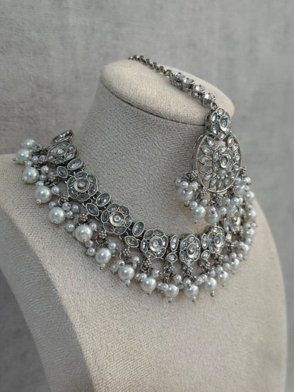 Ayura Designs Zimal Set – Mirror-Cut Stones with Ivory Pearls & Antique Silver Finish