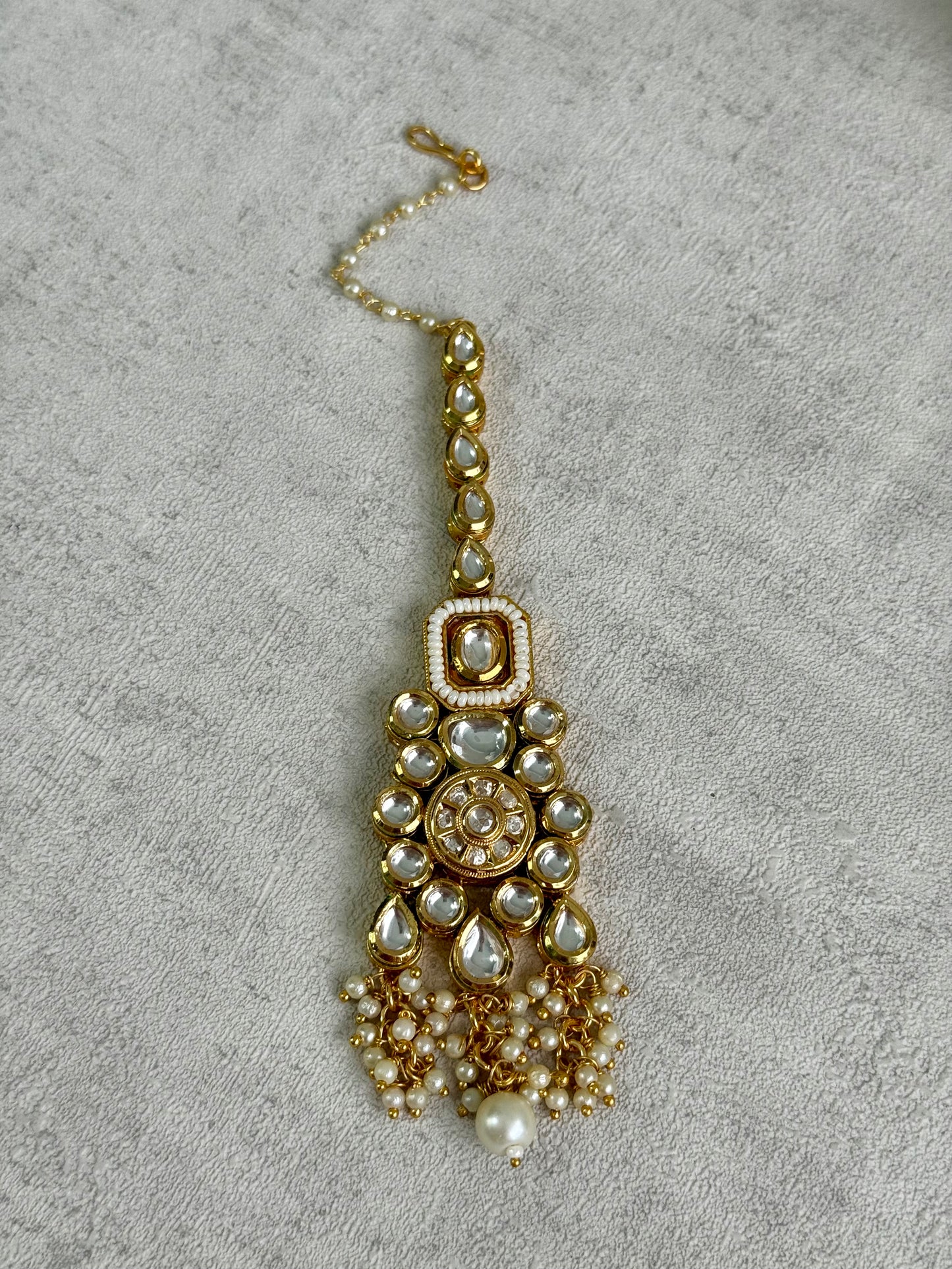 Ayura Designs Suhana Bridal Set with Necklace, Earrings & Tikka – Kundan Stones with Pearl Detailing in Antique Gold Finish