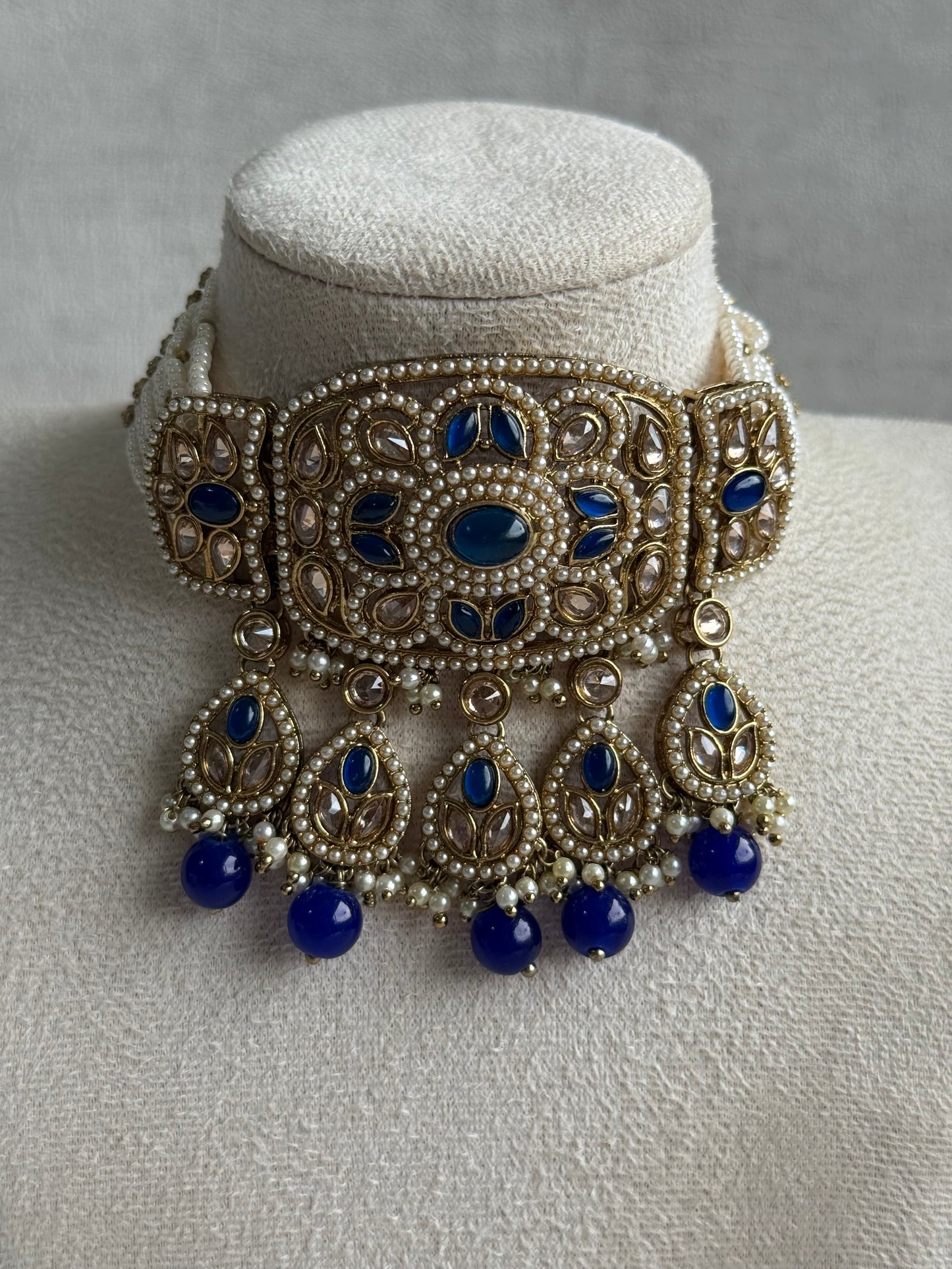 Ayura Designs Zarlish Set – Choker, Earrings & Tikka with Mirror-Cut Stones, Ink Blue Beads & Gold Finish
