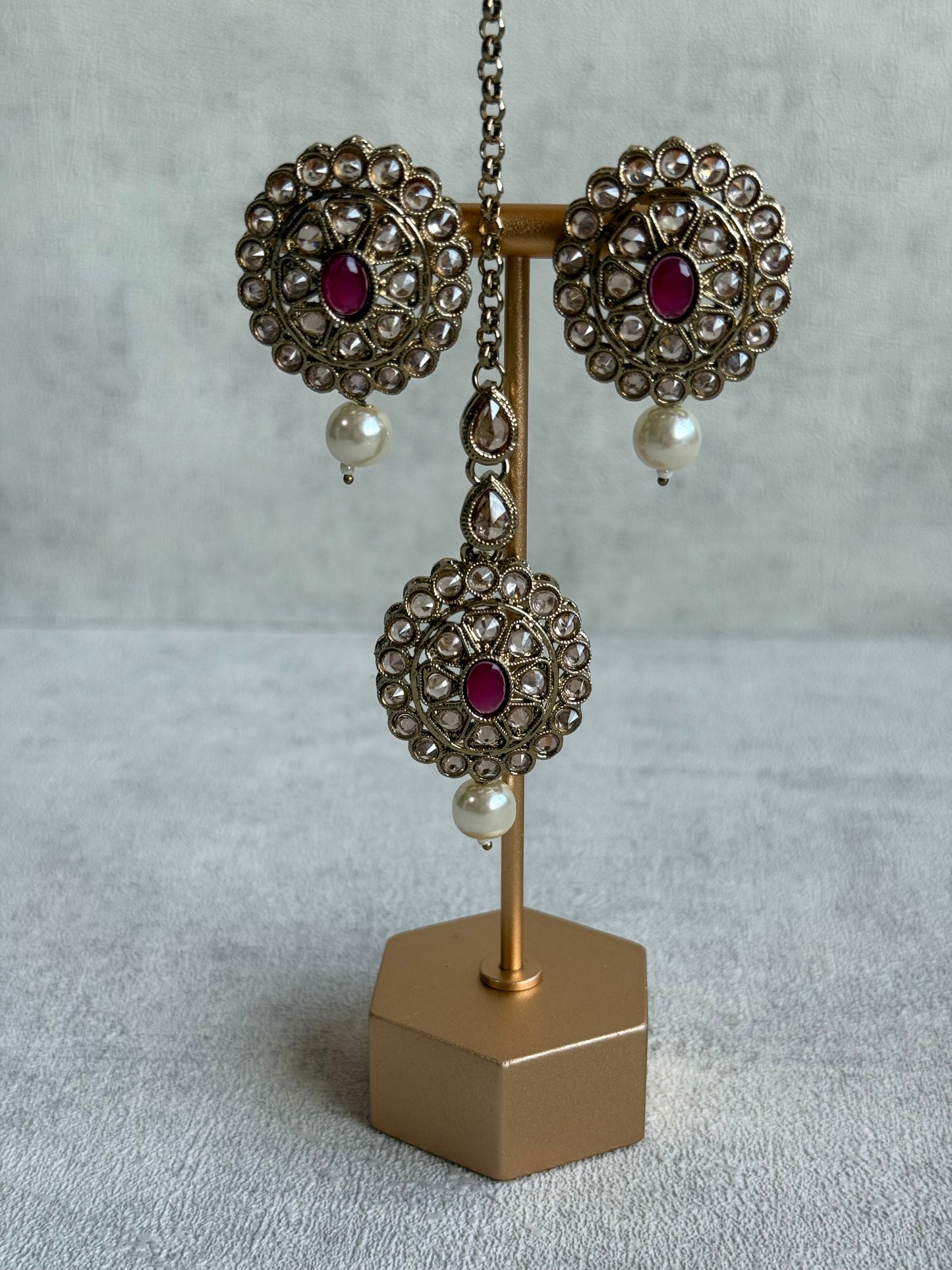 Ayura Designs Sania Set with Necklace, Earrings & Tikka – Ruby Red Stones, Kundan Detailing & Antique Gold Finish