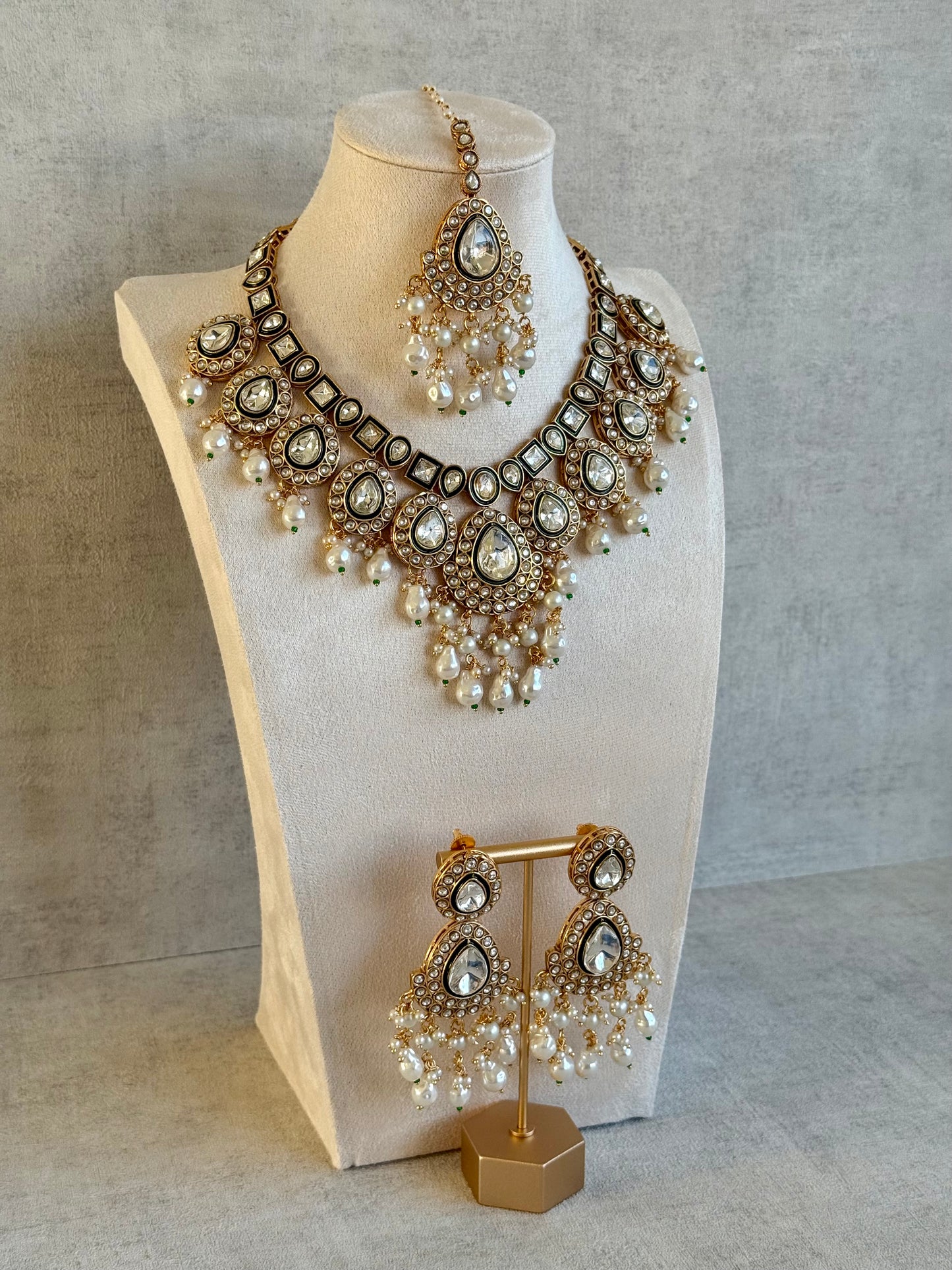 Ayura Designs Ishyat Set with Necklace, Earrings & Tikka – Kundan Detailing, Ivory Pearl Drops