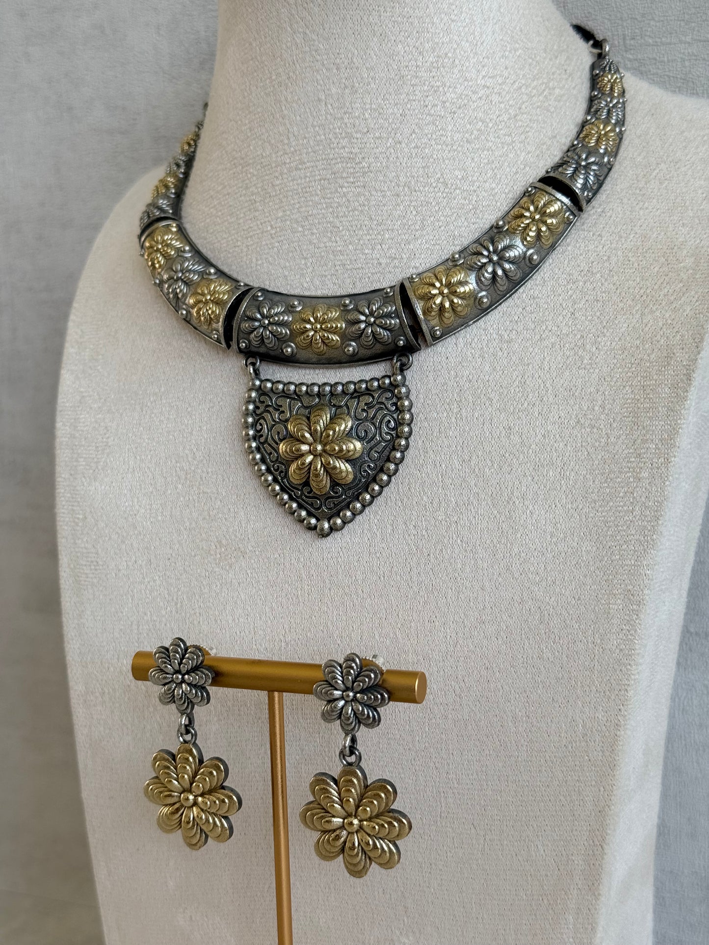 Ayura Designs Andaaz Set with Earrings – Dual Tone Oxidised Floral Necklace Set