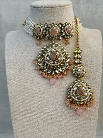 Ayura Designs Tehreem Set with Necklace, Earrings & Tikka – Mirror-Cut Stones, Blush Pink Beads & Antique Gold Finish