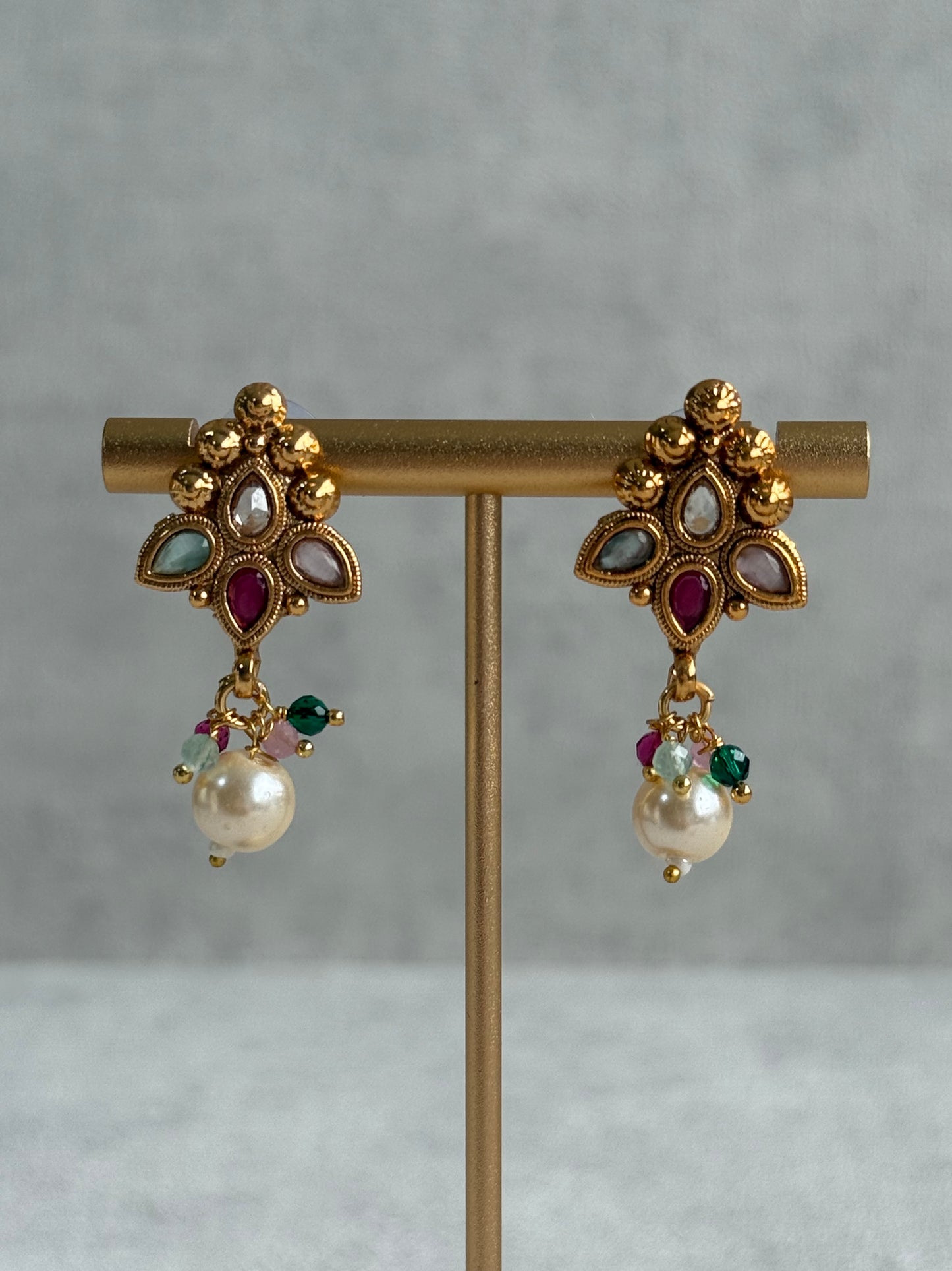 Ayura Designs Oorvi Set – Necklace, Earrings & Tikka with Mirror-Cut Multicolour Stones & Polished Gold Finish