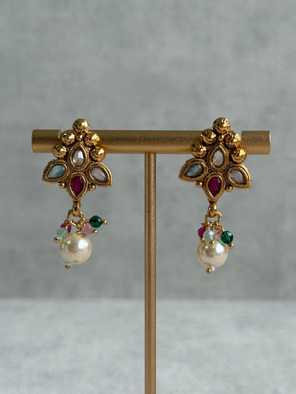 Ayura Designs Oorvi Set – Necklace, Earrings & Tikka with Mirror-Cut Multicolour Stones & Polished Gold Finish