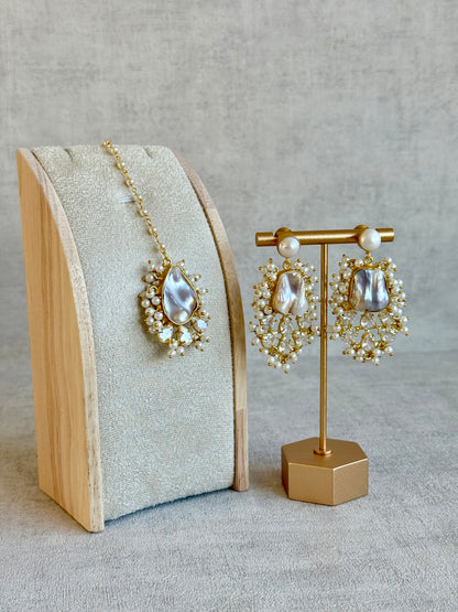 Ayura Designs Niamh Tikka Set – Grey Baroque Pearl & Crystal Cluster Detailing in Antique Gold