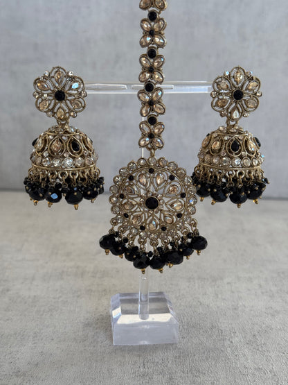 Ayura Designs Hookum Antique Gold Tikka Set – Elegant Earrings & Tikka with Black Bead Accents