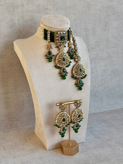 Ayura Designs Zarmeen Choker Set with Earrings & Tikka – Mirror-Cut Stones, Antique Gold Finish and Emerald Green Beads