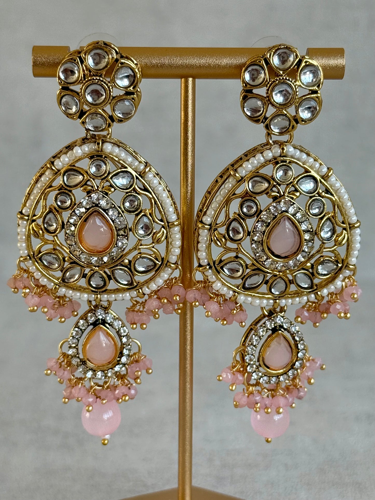 Ayura Designs Zarmeen Choker Set with Earrings & Tikka – Mirror-Cut Stones, Antique Gold Finish and Blush Pink Beads