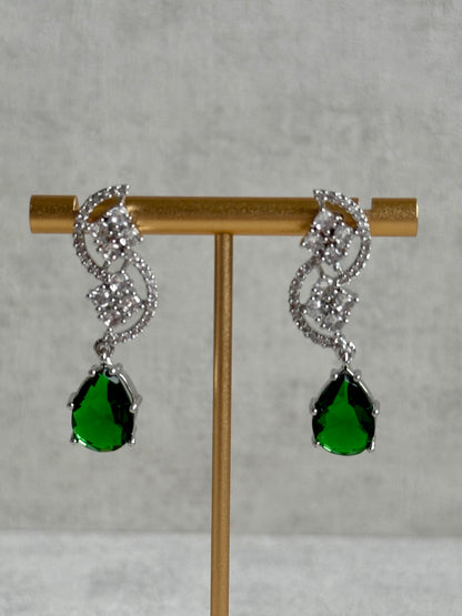 Ayura Designs Nida Set with Necklace & Earrings – Emerald Green Stones, Diamond-Cut Accents & Silver Finish