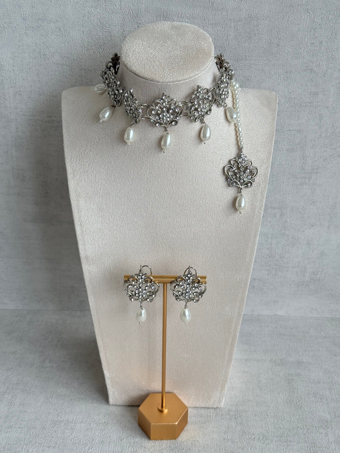 Ayura Designs Alina Choker Set with Earrings & Tikka – Silver Crystal Floral Choker with Pearl Drops