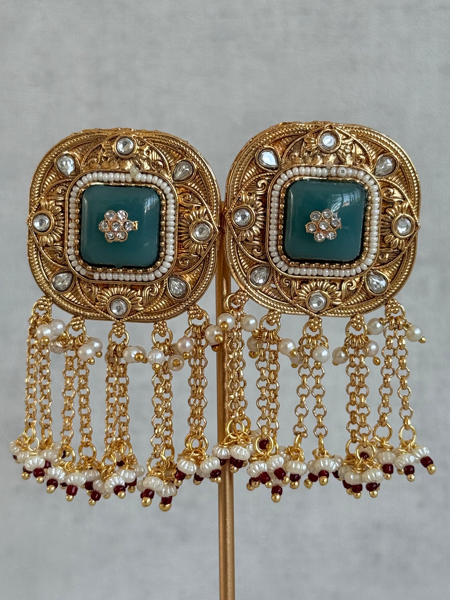 Ayura Designs Gunjal Earrings – Sage Green Chain Drop Studs with Kundan & Bead Detailing