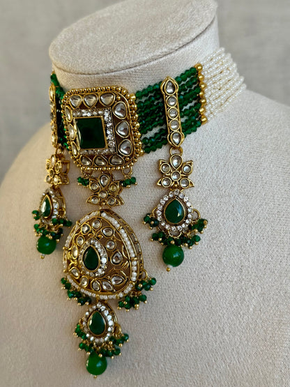 Ayura Designs Zarmeen Choker Set with Earrings & Tikka – Mirror-Cut Stones, Antique Gold Finish and Emerald Green Beads